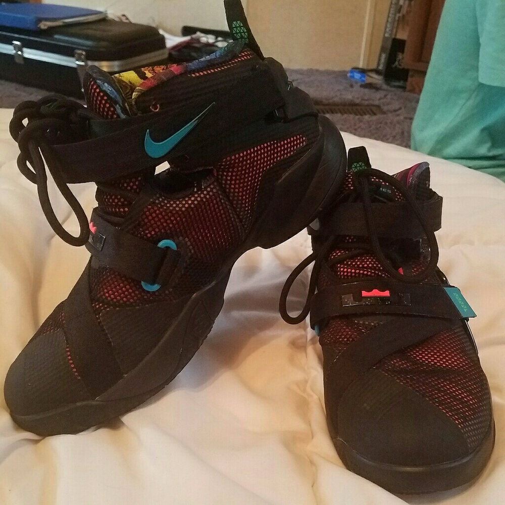 Lebron Zoom Soldier 9 Youth
